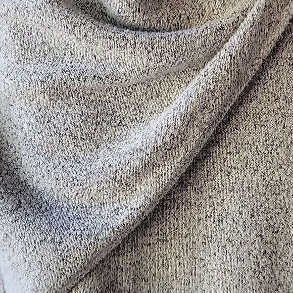 Simply Vera Wang sweater Size PS - Picture 4 of 9